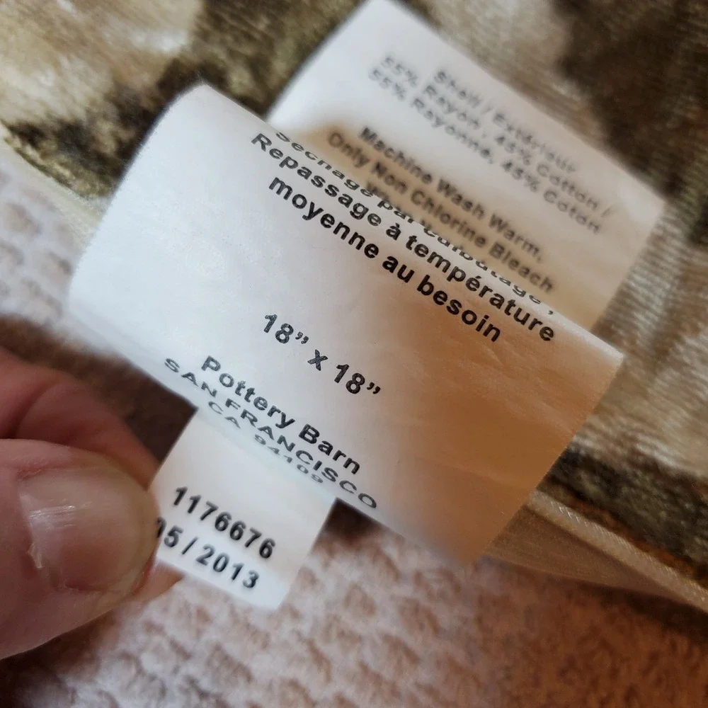 Pottery Barn Throw Pillow Shams Set Of 4‎  Geometric Olive & Beige Velvet 18x18